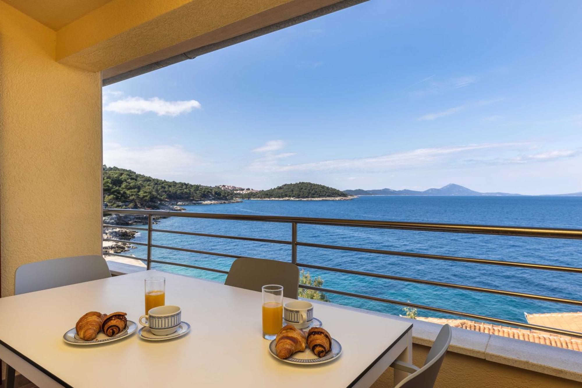 Velo Jedro Apartmani Punta Veli Lošinj Exterior foto