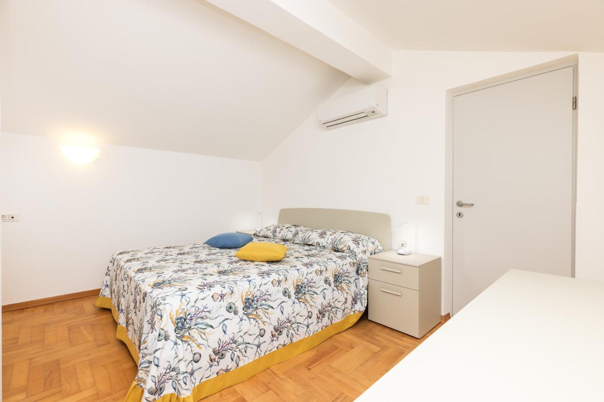 Velo Jedro Apartmani Punta Veli Lošinj Exterior foto